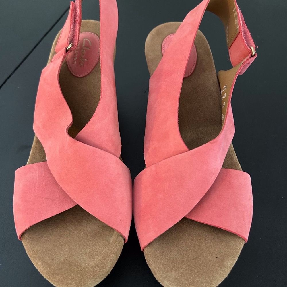 Clarks Wedge Sandals Size 9